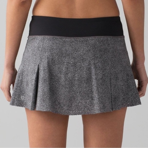 Lululemon Smooth Stride Skirt Sea Spray Black Size 8 - Picture 1 of 7